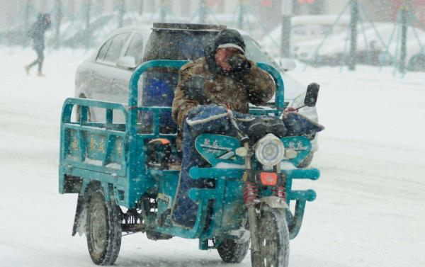 风雪路遇